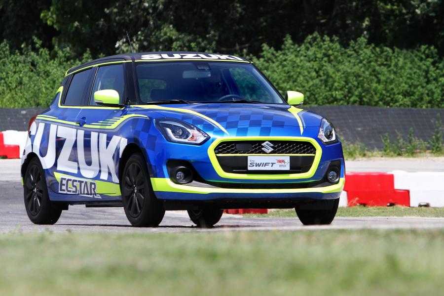  Suzuki Swift GSX-RR Replica 2017 года  (фото 21 из 26)